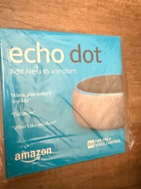 Amazon Echo Dot (3rd Gen) Smart
Speaker with Alexa Gray NEW Sealed